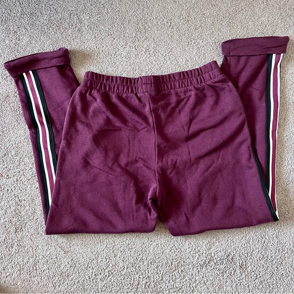 Guess Sweatpants - Picture 4 of 7